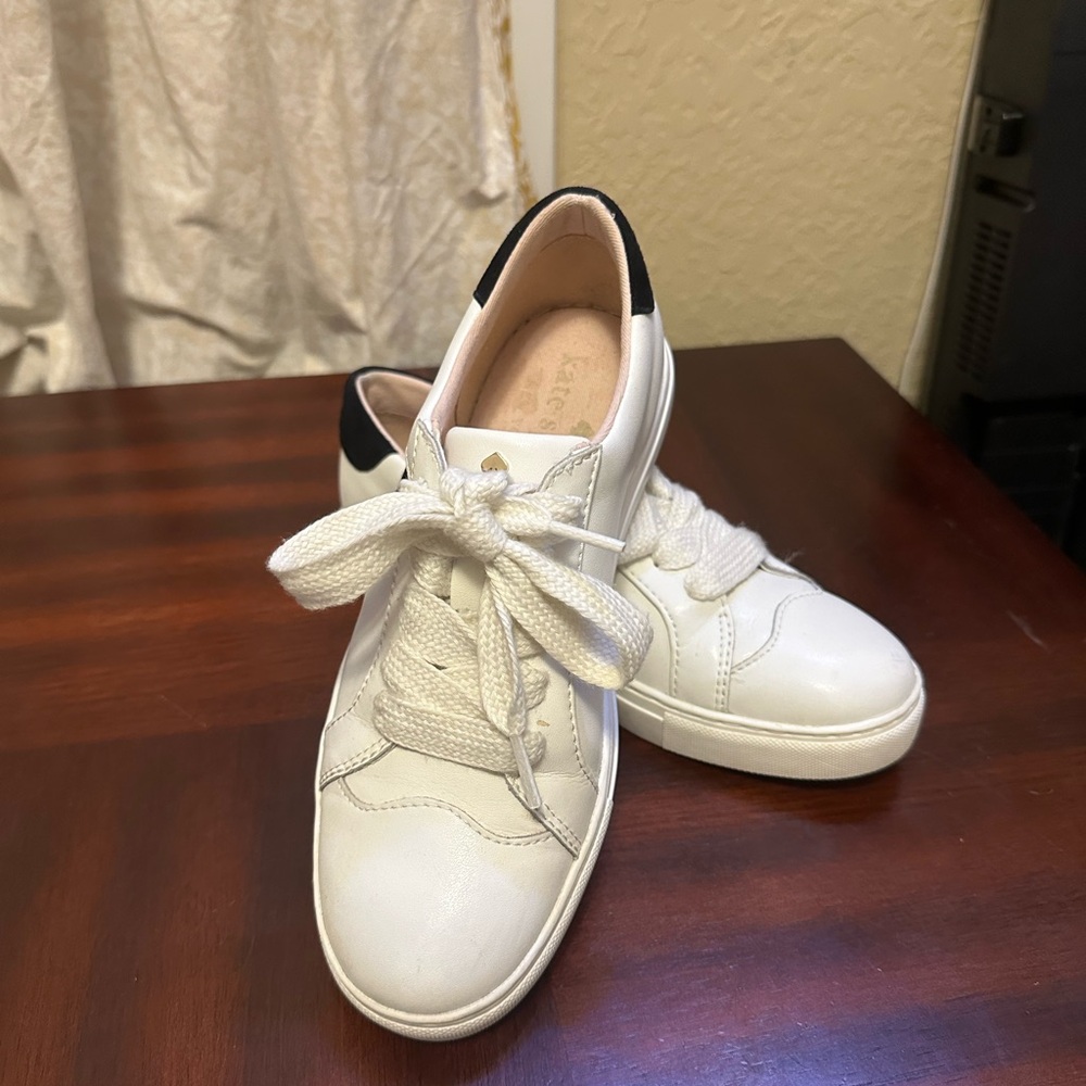 Kate Spade Fez White/Black Big Logo Leather Women Sneakers- SZ 6 B - Picture 7 of 10